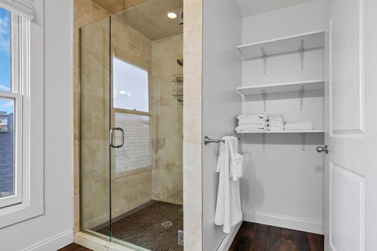 Вілла Housepitality - The Columbus Game House - 2 Br Екстер'єр фото